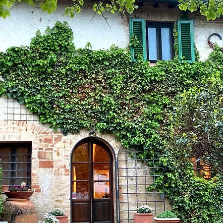 La Volpina Alloggio per agriturismo *